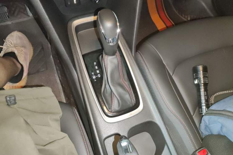 Used Chevrolet Monza 2020 Light Hybrid Redline 320T Dual-Clutch Joyful Edition