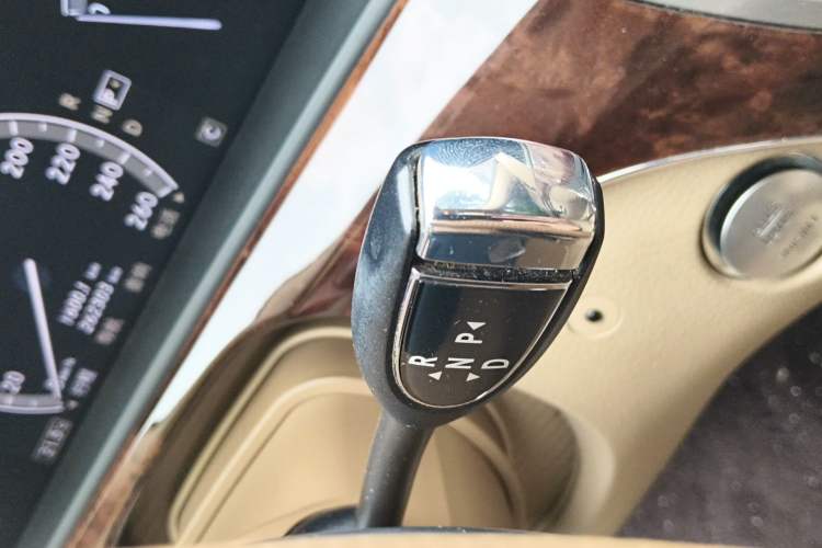 Used Mercedes-Benz S-Class 2010 S 350 L Luxury Model Gear Lever