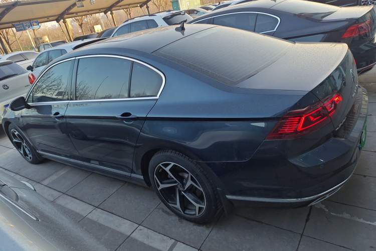 Used Volkswagen Magotan 2023 2 Million Units Commemorative Edition 330TSI DSG Luxury Version