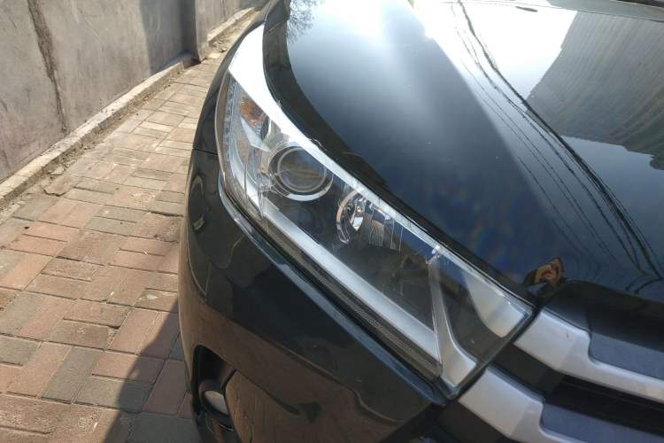 Used Toyota Highlander 2018 2.0T Four-Wheel Drive Elite Edition 7 Seats China VI Standard
