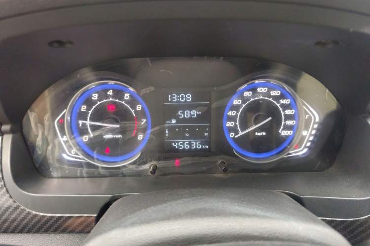 Used BAIC Senova X25 2015 1.5L manual Comfort trim level