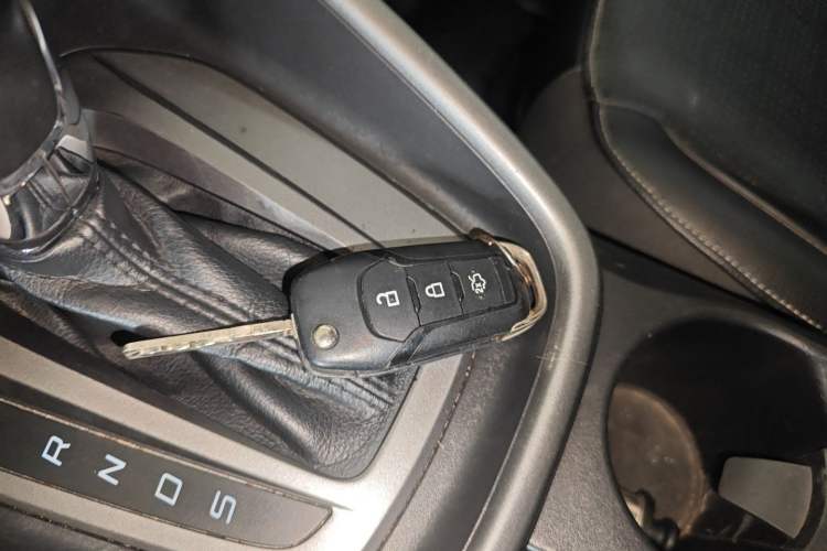 Used Ford Escort 2015 1.5L Automatic Fashion Model