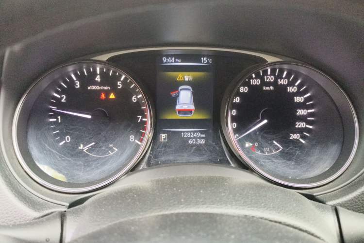 Used Nissan X-Trail 2015 2.0L CVT Comfort MAX Edition 2WD Instrument Cluster