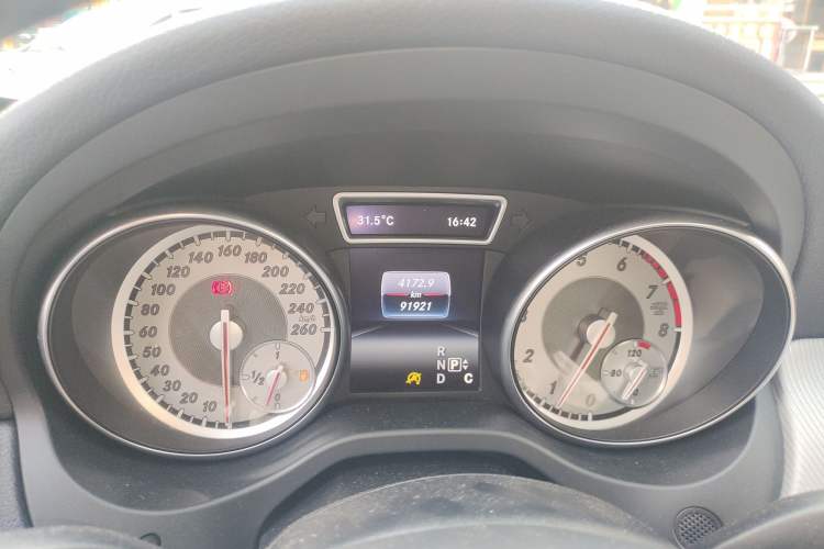 Used Mercedes-Benz GLA 2016 GLA 200 Fashion Model