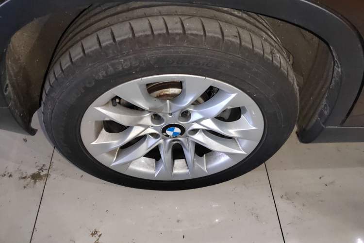 Used BMW X1 2015 sDrive18i Fashion Upgrade Edition Exterior 5