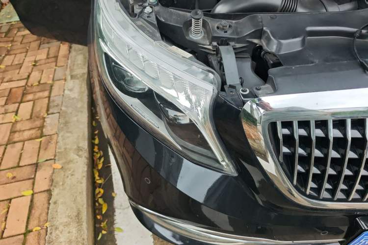 Used Mercedes-Benz V-Class 