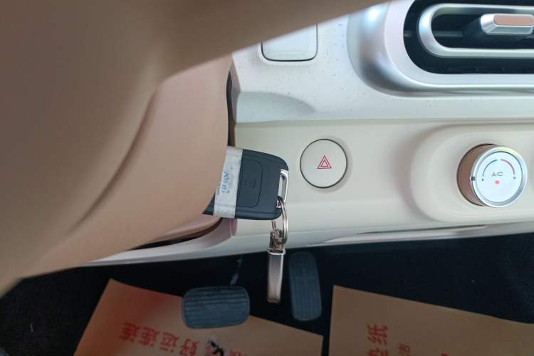 Used Wuling Hongguang MINIEV 2024 3rd Generation 215km Youth Edition