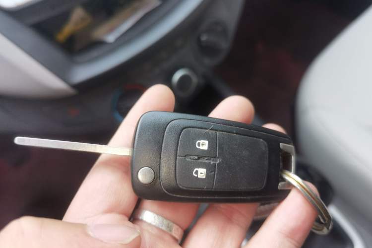 Used Chevrolet Sail 2015 Sail 3 1.5L Manual with Ideal Sunroof Edition