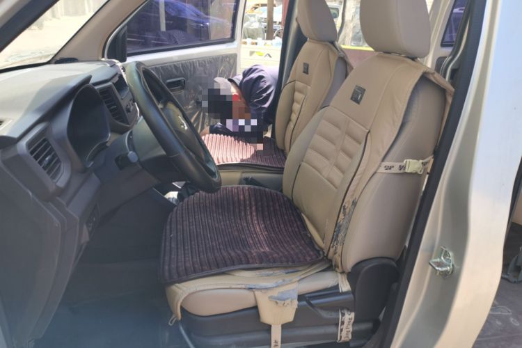 Used Wuling Hongguang V 2019 1.5L Jingqu Version China VI LAR
