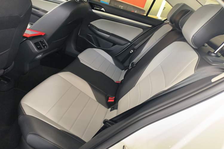 Used Volkswagen Bora 2023 200TSI DSG SmartDrive PRO Edition