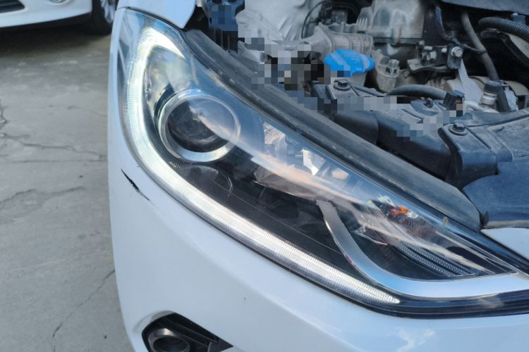 Used Hyundai Elantra (6th Generation / Lingdong) 2016 1.6L Automatic ZhiXuan – Elite Version Right Front Headlight