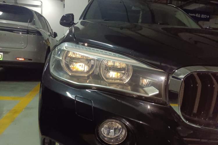 Used BMW X5 2017 xDrive28i
