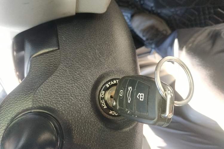 Used JAC Refine M4 2019 Business Series 2.0L Manual - China VI Standard
