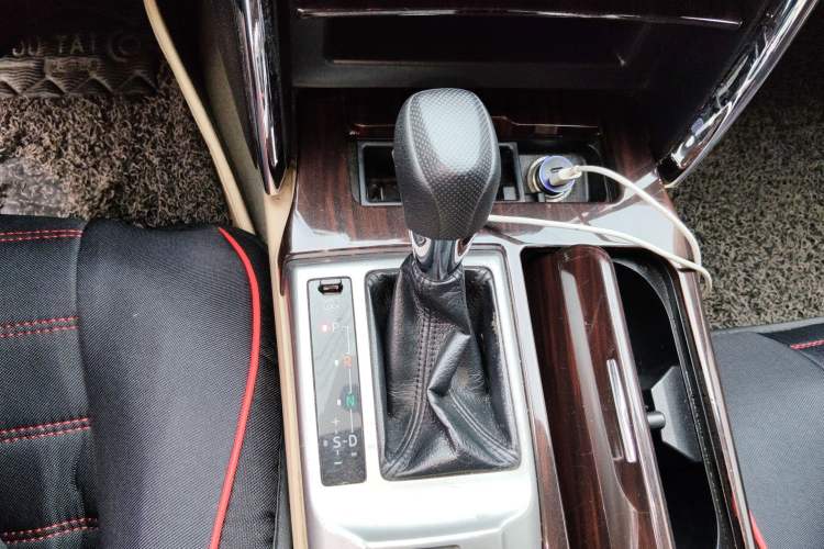 Used Toyota Reiz 2010 2.5S Fengdu Jinghua Edition