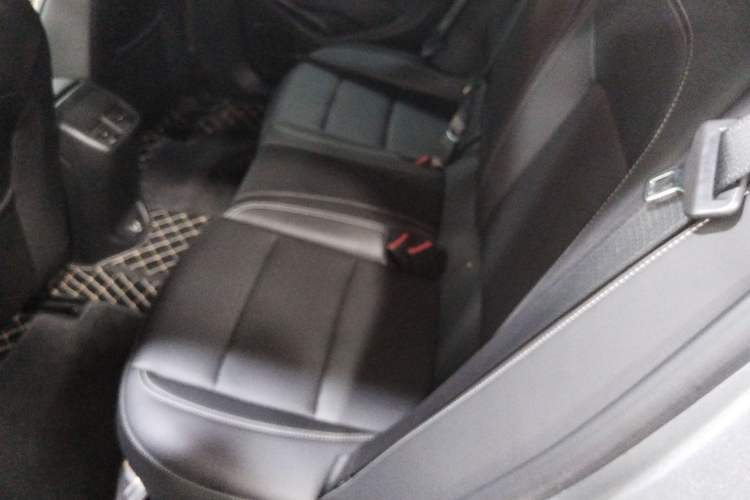 Used Buick Regal 2024 Revised 25T Ultra-Comfort Edition Left Rear Seat