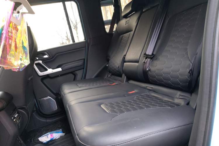 Used 212 T01 2025 2.0T Changfeng
