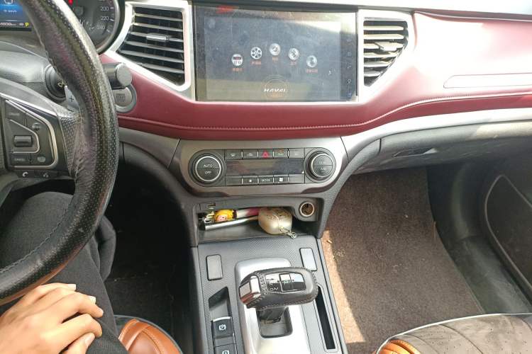 Used Haval H6 Coupe 2019 1.5T Automatic Two-Wheel Drive Ultra-Luxury Smart Connectivity Model China VI Standard