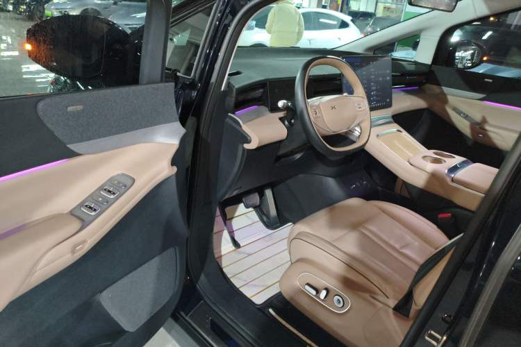 Used XPeng X9 2024 702 Ultra-Long Range Max