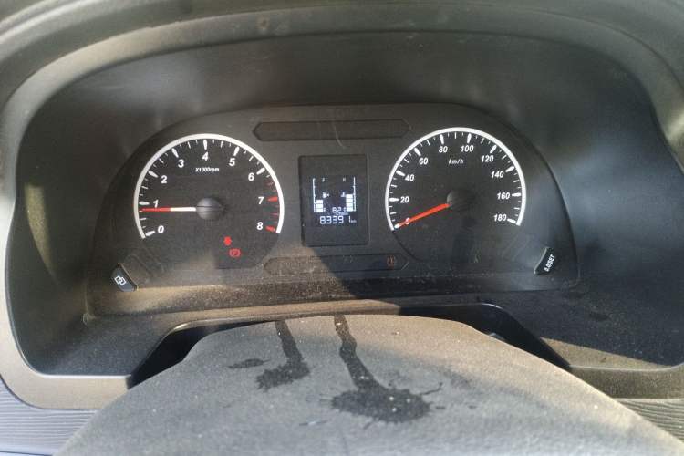 Used FORTHING Lingzhi 2023 M5L 1.6L Base Model 5 Seats Instrument Cluster