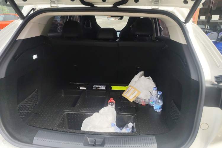 Used Roewe D5X DMH 2024 135 Tech Edition