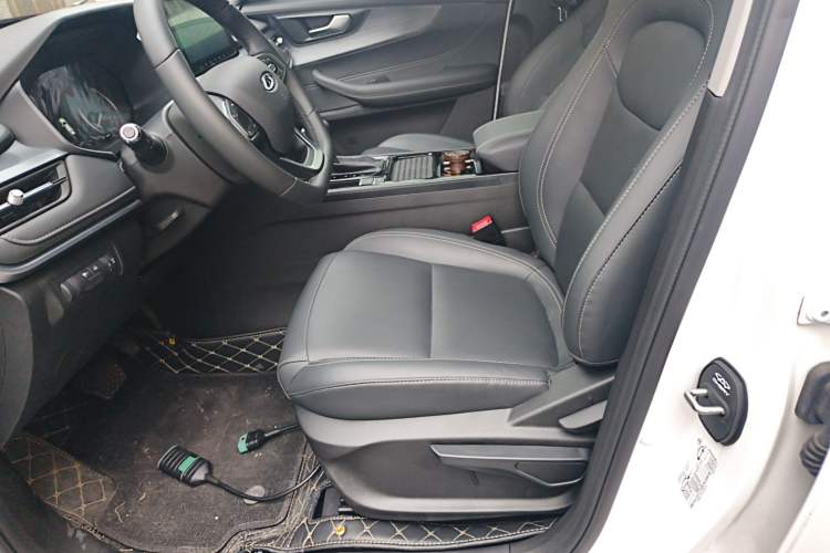 Used Chery Tiggo 5x 2025 1.5L CVT Excellence Edition Left Front Seat