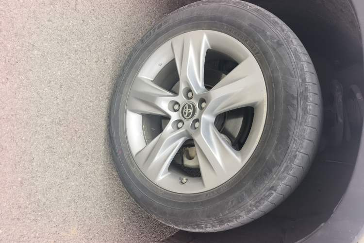 Used Toyota Highlander 2018 2.0T Four-Wheel Drive Prestige Version 7 Seats China VI Standard