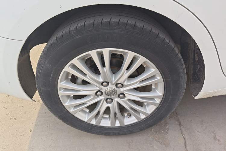 Used Buick GT 2015 15N Automatic Elite Version