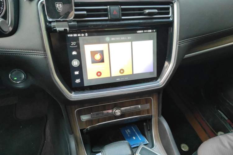 Used Roewe RX8 2018 30T Smart Connectivity Four-Wheel Drive Flagship Edition