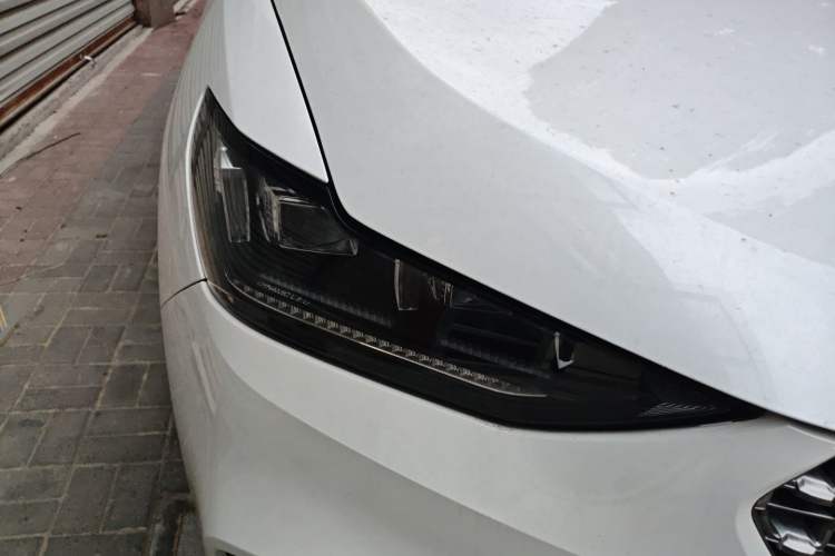 Used Wey VV6 2021 2.0T Two-Wheel Drive Smart Plus
