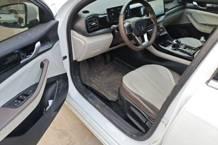 Used BYD Qin PLUS 2024 HONOR Edition DM-i 55KM Leading Model