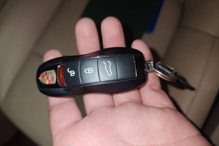 Used Porsche Cayenne 2014 Cayenne Platinum Edition 3.0T