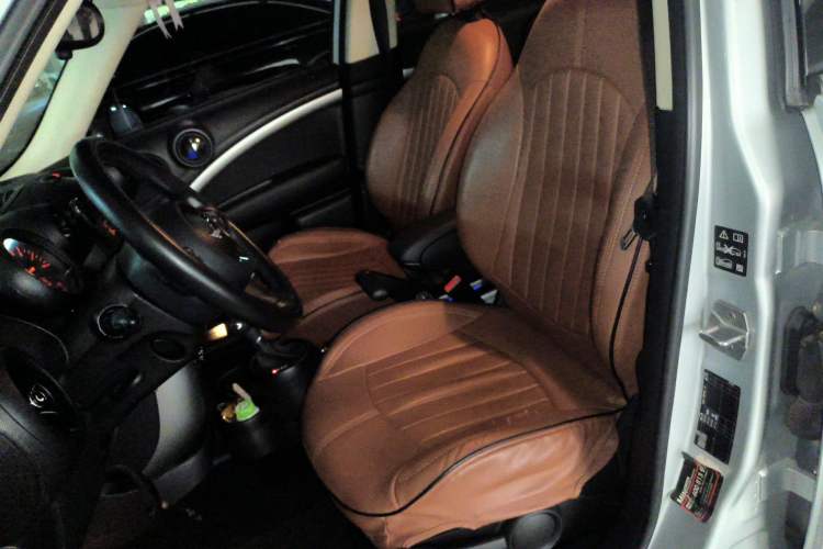 Used MINI Countryman 2016 1.6T COOPER ALL4 Fun Equipment Enthusiast Left Front Seat