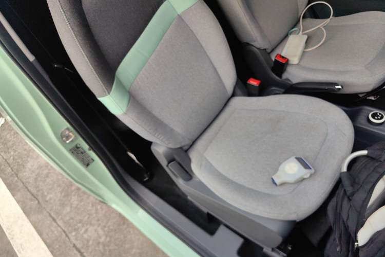 Used Wuling Hongguang MINIEV 2021 Macaron Premium Model – Lithium Iron Phosphate