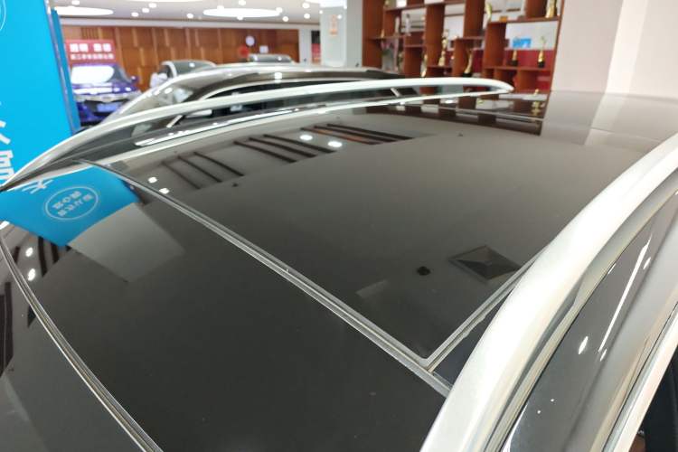 Used Mercedes-Benz GLB 2023 GLB 200 Dynamic Edition Roof