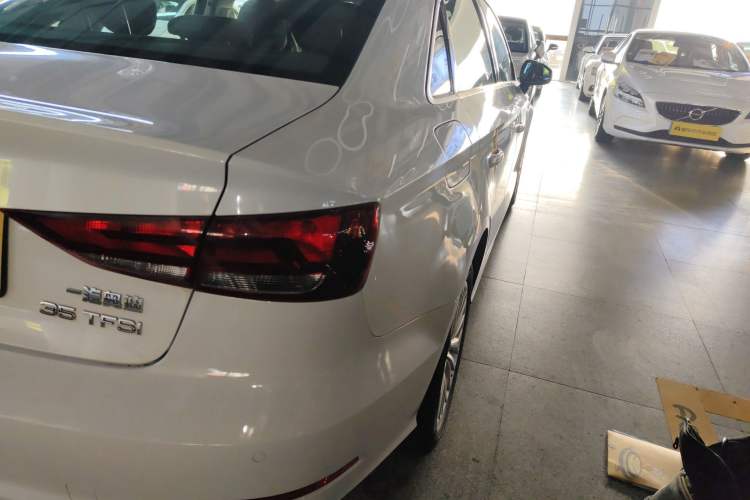 Used Audi A3 2016 Limousine 35 TFSI Ambition Edition
