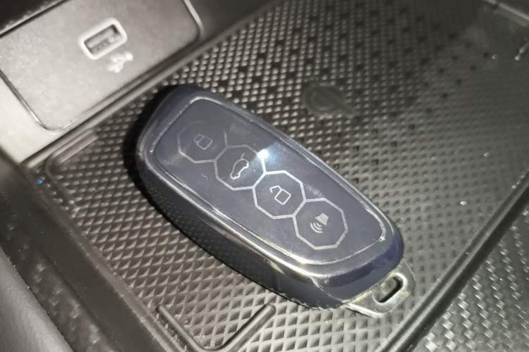 Used Haval H Dog 2023 1.5T Two-Wheel Drive Chao Ye Version Plus Vehicle Key