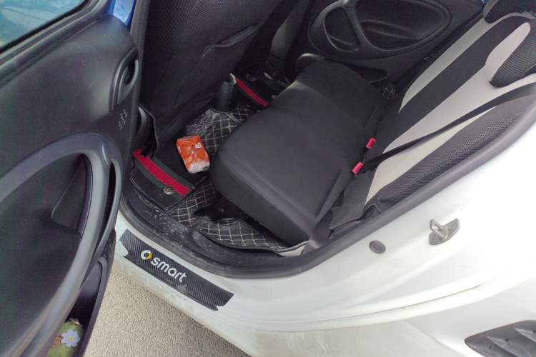 Used smart forfour 2018 1.0L 52 kW Dynamic Edition