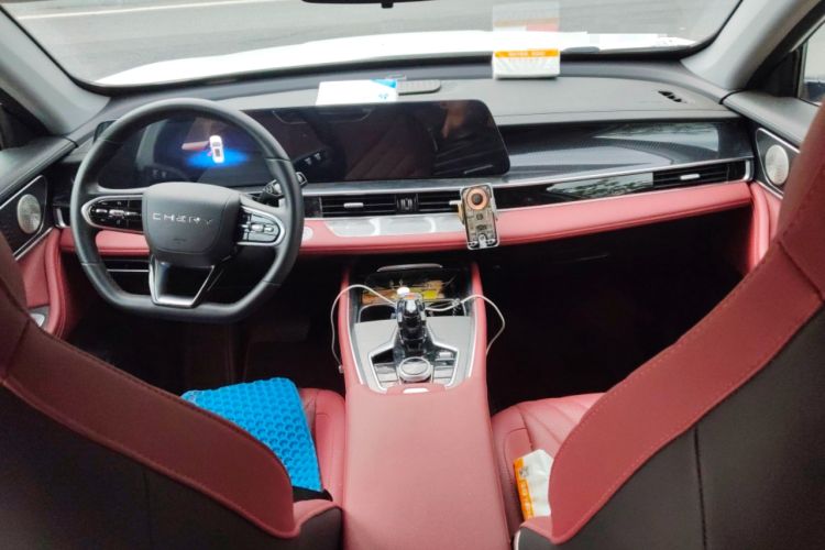 Used Chery Tiggo 7 PLUS 2023 Champion Edition 1.6 TGDI DCT Extraordinary Version
