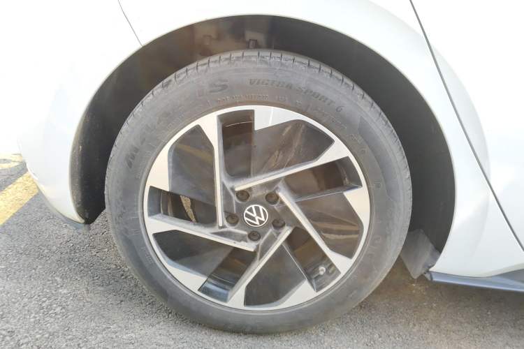 Used Volkswagen ID.3 2025 Smart Model Outstanding Oxygen Edition