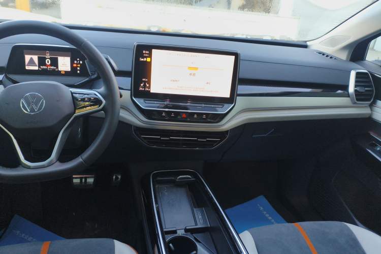 Used Volkswagen ID.6 CROZZ 2022 Long-Range PRO Edition
