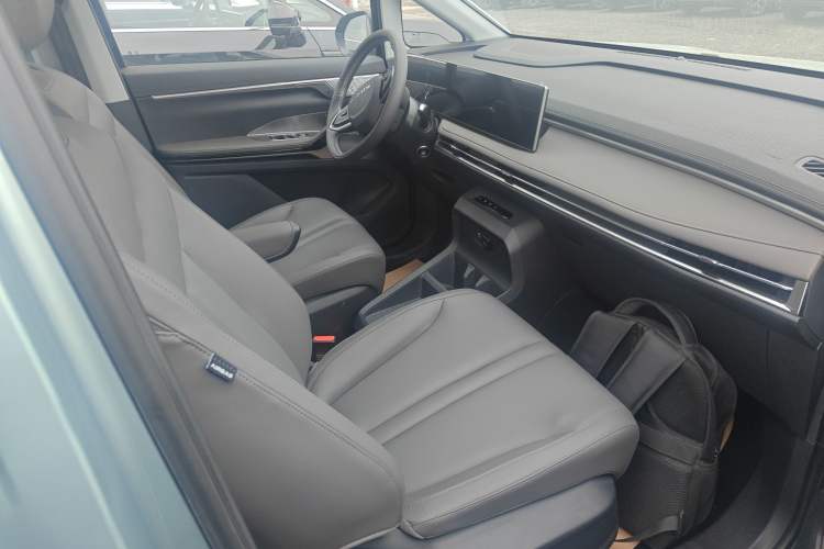 Used SAIC MAXUS Dajia 7 2024 Revised Version Super Hybrid Long-Range Edition Enjoyment Version Right Front Seat