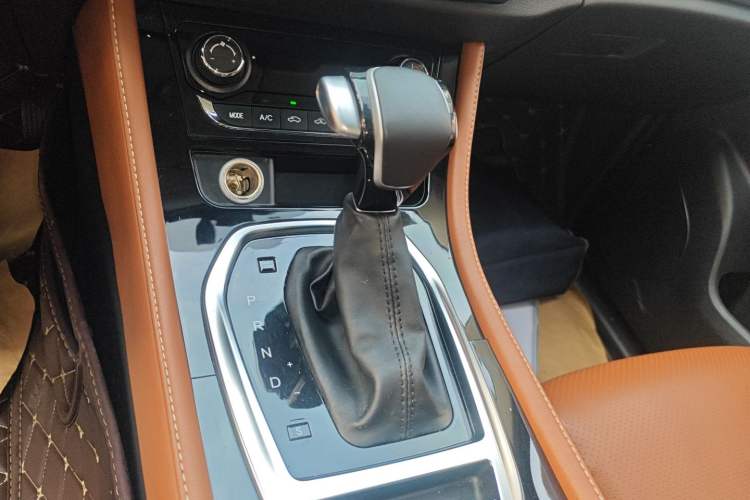 Used HYOSOW H5 2018 1.3T CVT Luxury Model Gear Lever