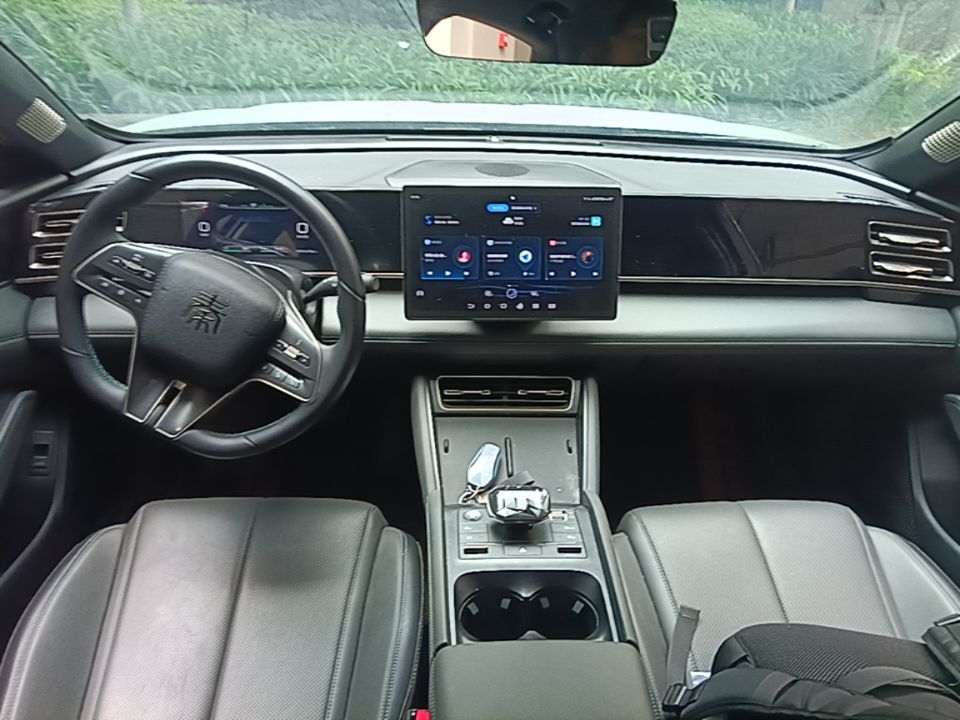 BYD Qin L 2024 DM-i 80KM Beyond Model — снимка 12