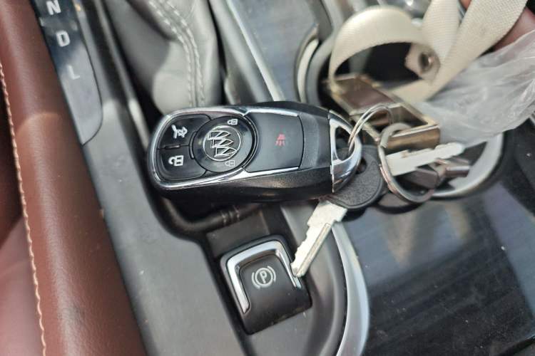 Used Buick Envision 2018 28T Four-Wheel Drive Luxury Model Vehicle Key