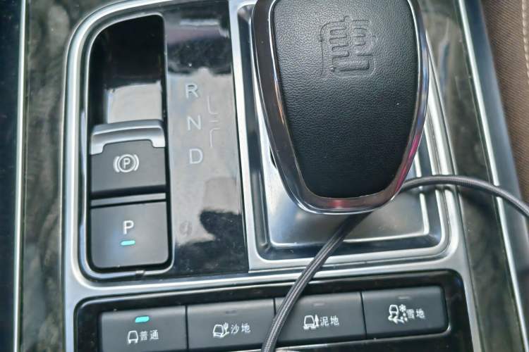 Used BYD Tang New Energy 2017 2.0T All-Wheel Drive Hyatt Model
