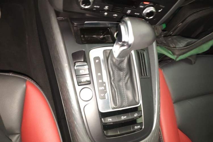 Used Audi Q5 2017 Plus 40 TFSI Technology Model