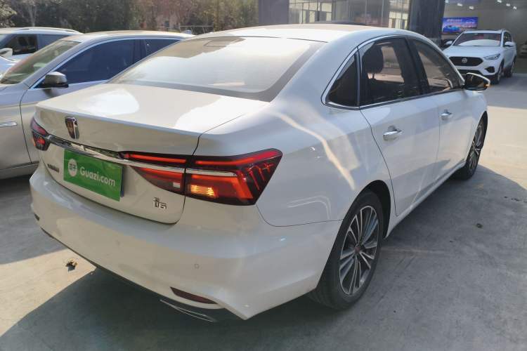 Used Roewe i6 2020 PLUS 1.6L CVT 4G Connected Glory Flagship Edition