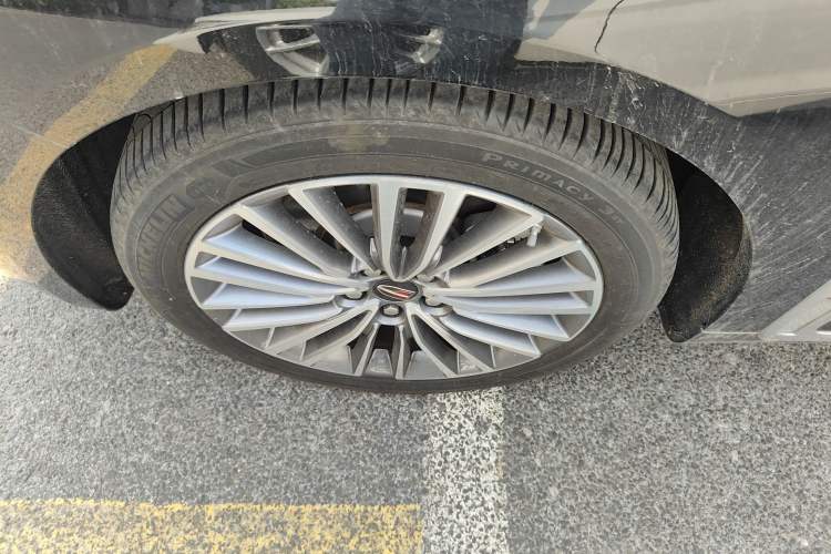 Used Hongqi H9 2022 2.0T Smart Connect Flagship Edition Left Front Wheel Hub