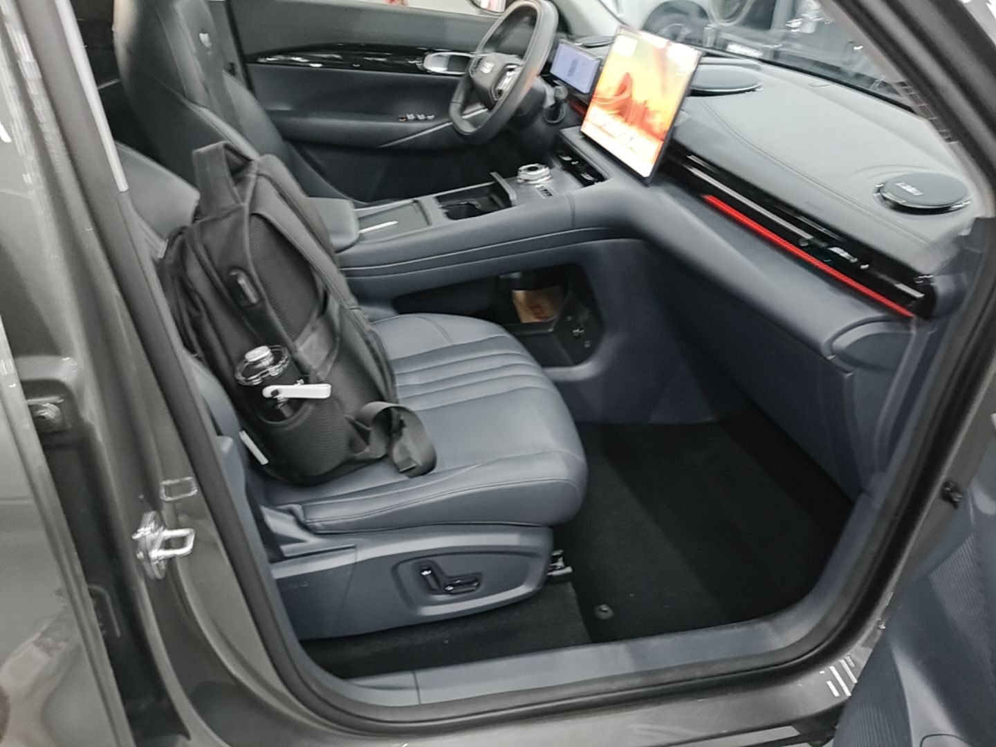 Geely Galaxy E5 2026 Model 610km Exploration+ Edition — снимка 19