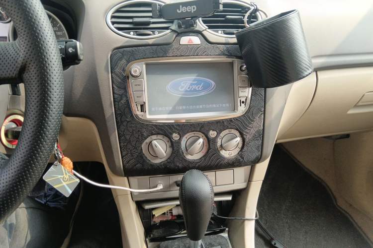 Used Ford Focus 2011 Hatchback 1.8L Automatic Fashion Edition
